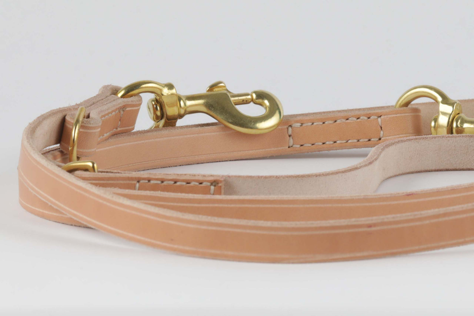 Lange hundesnore i naturlæder