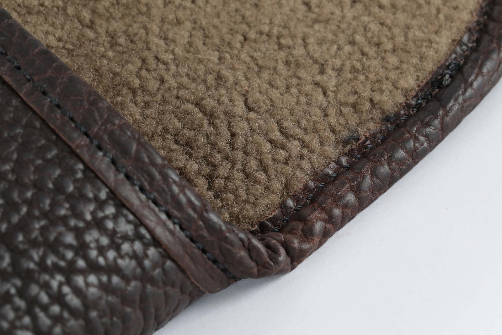 Bison softcase in Mocha